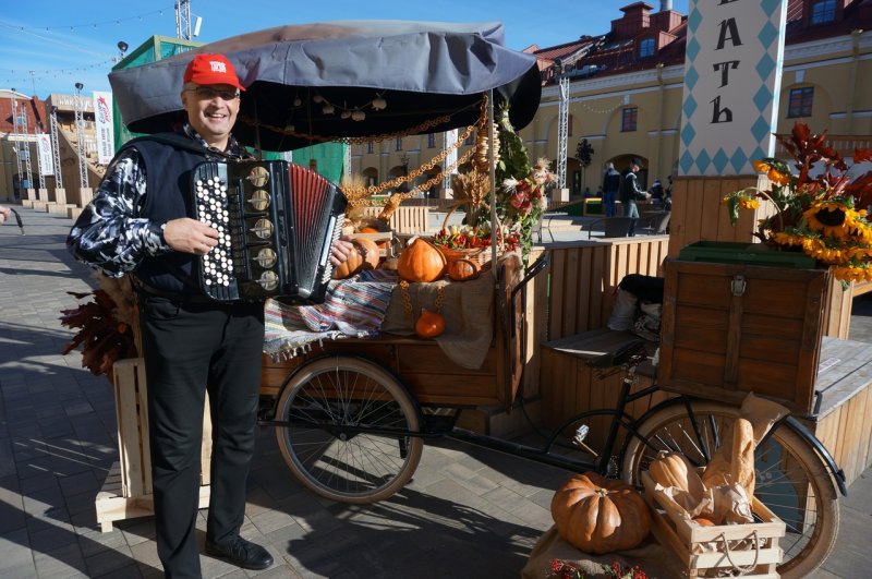 Осенний фестиваль еды и крафтовых напитков — «Октоберфест» в Никольских рядах