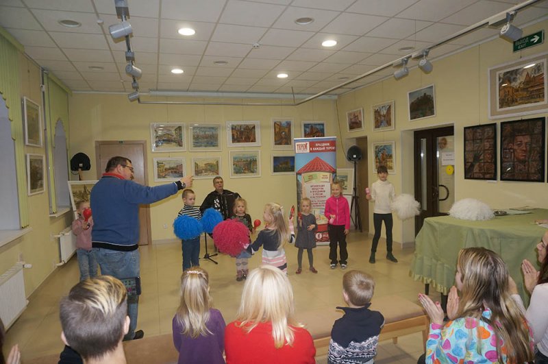 Интерактивный концерт для деток "В гостях у волшебного аккордеона"